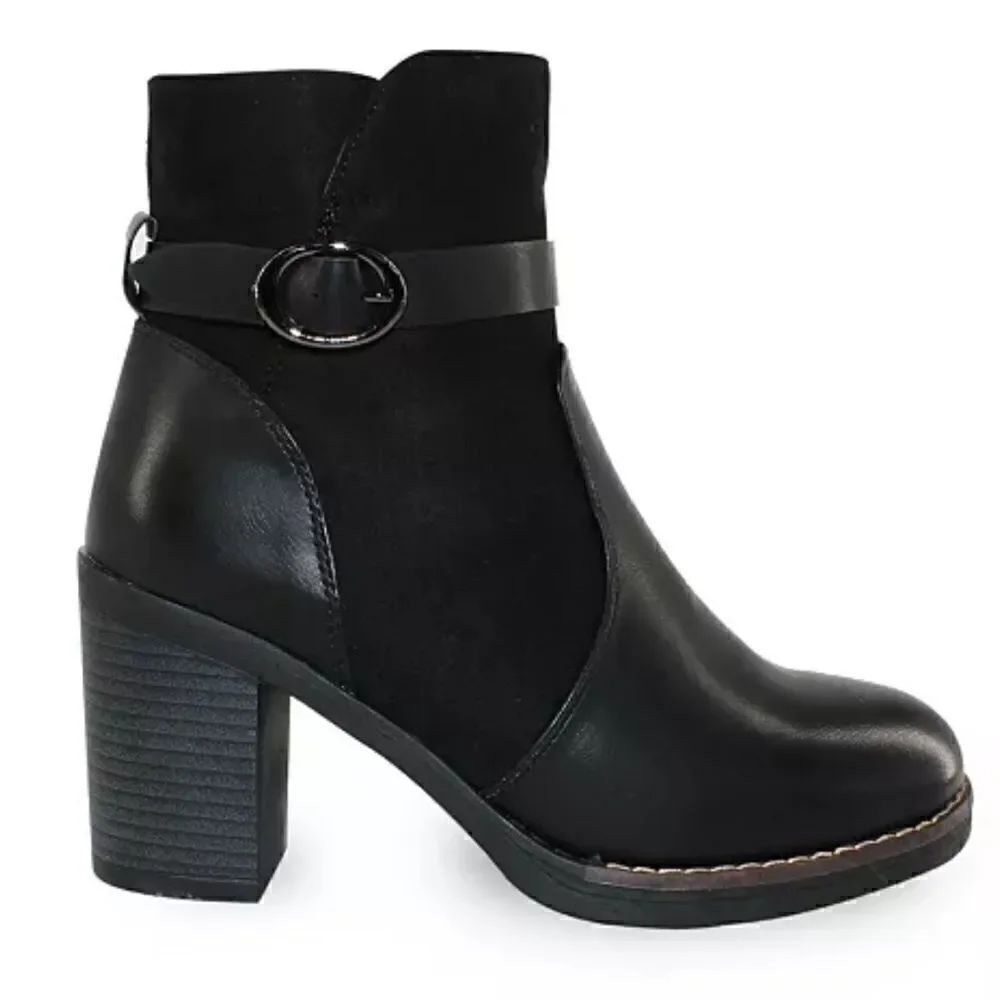 🆕 Olivia Miller Chunky Heel Ankle Boots Size 8